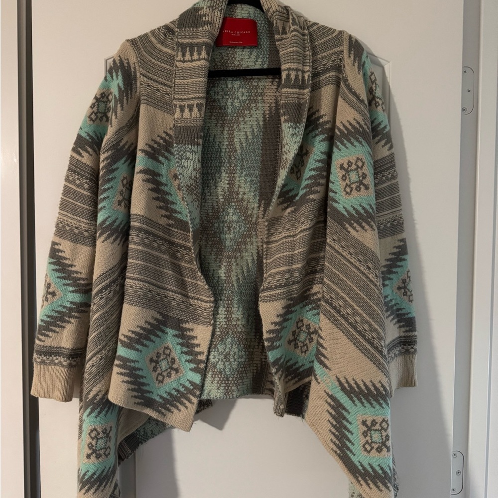 AKIRA Beige and Teal Patterned Cardigan